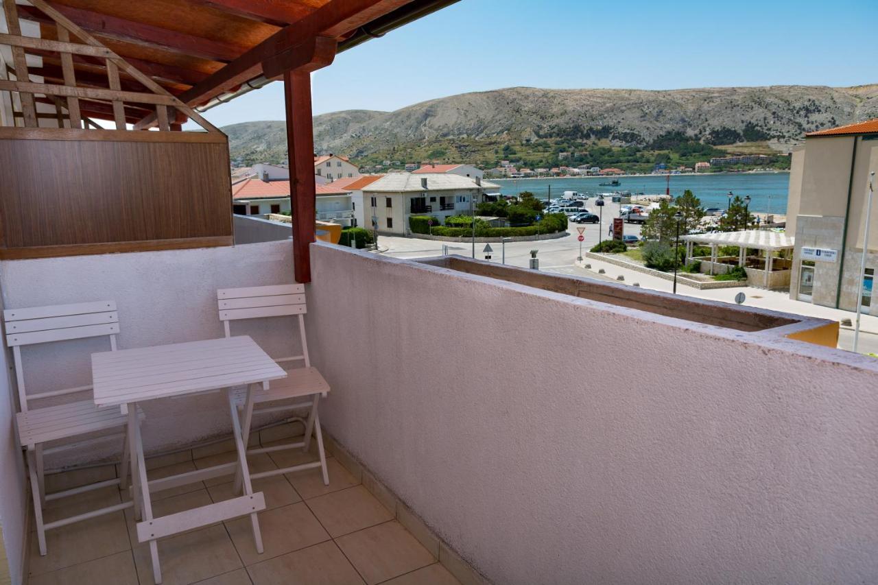 Pag Marina Rooms & Apartment Bagian luar foto
